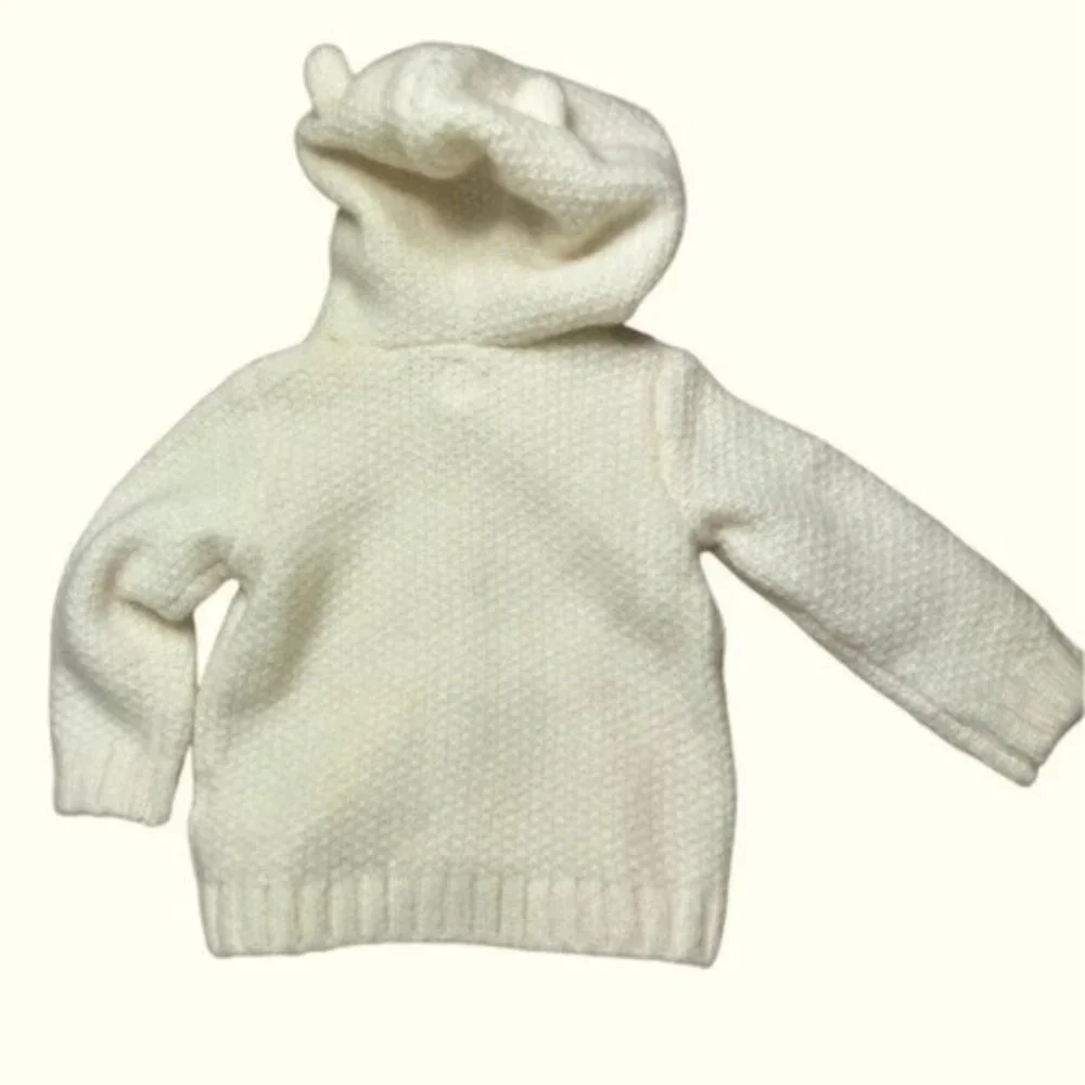 GAP Baby Ivory Polar Bear Fuzzy Warm Comfy Cozy Cardigan Sweater 6-12 Months